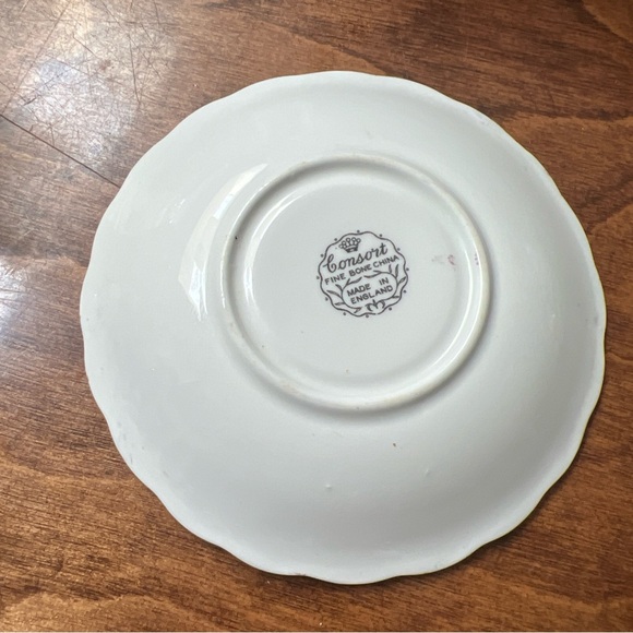 Royal Grafton Pink Roses Floral Fine Bone China Tea Cup And Saucer England - Picture 6 of 7